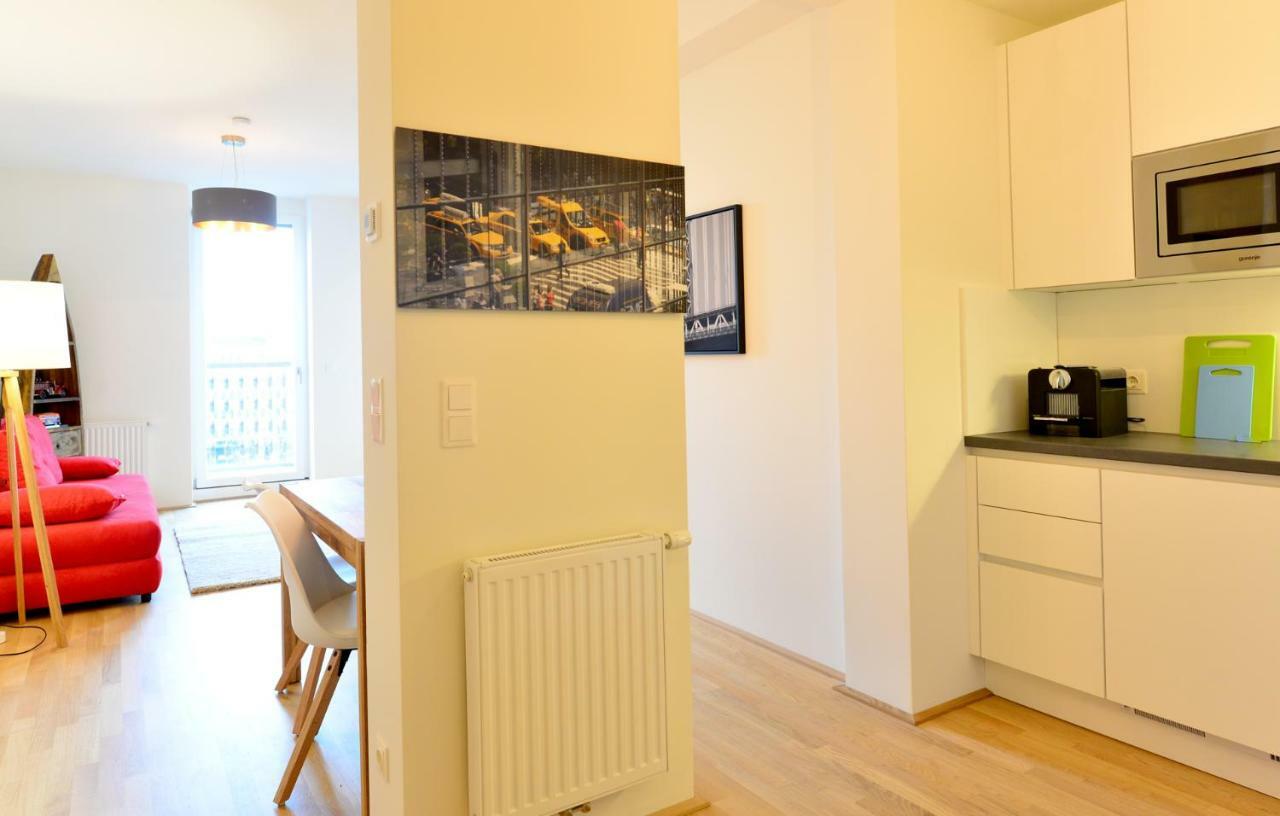 Apartment Self-check-in With View&free Parking Wien