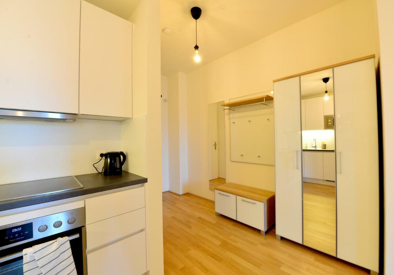 Self-check-in With View&free Parking Apartment Wien